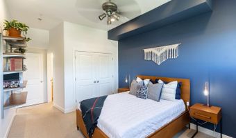 1240 4TH St NW 300, Washington, DC 20001