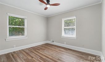 2728 Arnold Dr, Charlotte, NC 28205