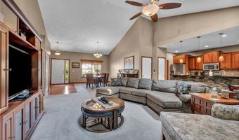 880 Shadow Creek Trl, Amherst, OH 44001