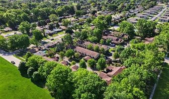 19 Parkplace N, Allen Park, MI 48101