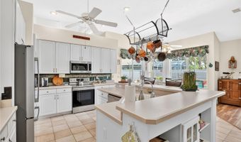 5237 CHISWICK Cir, Belle Isle, FL 32812
