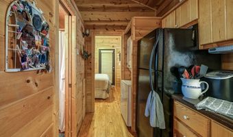 29 Breedlove Dr, Andrews, NC 28901