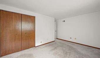 602 E Hackberry Dr, Arlington Heights, IL 60004