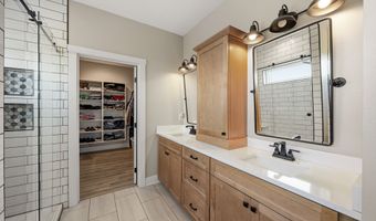 3007 Tassel Ln, Adel, IA 50003
