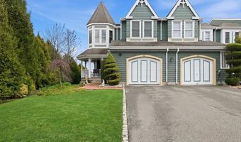 1 Victoria Dr, Amityville, NY 11701