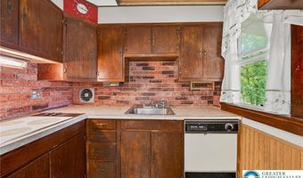 2831 W Columbia St, Allentown, PA 18104