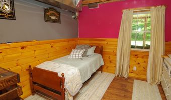 47 Gales Rd, Abbot, ME 04406