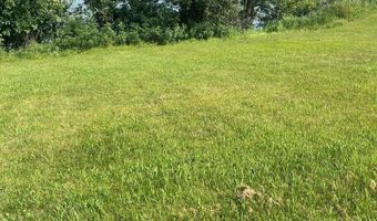 640 W Lake St, Avoca, MN 56114