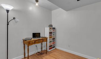 320 Harrison Ct, Auburn, KS 66402