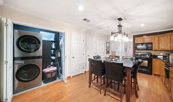 902 Travis Ave, Alvarado, TX 76009