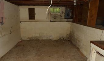 504 Clinton St, Adrian, MI 49221