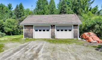 221 Lincolnville Ave, Belfast, ME 04915