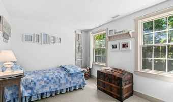 8 Seagate Rd, Darien, CT 06820