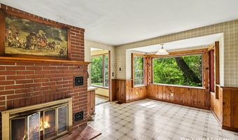 10748 100th St SE, Alto, MI 49302