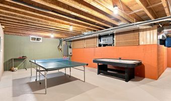3235 Lakeview Dr, Allegan, MI 49010