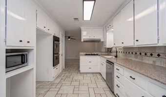 2708 Tallow St, Alvin, TX 77511