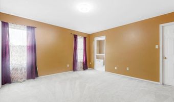 208 Kylewood Ct, Ballwin, MO 63021