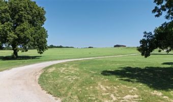 1370 Parker Dairy Rd, Alvord, TX 76225
