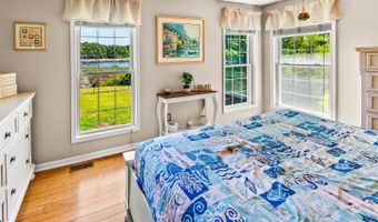 738 Dawson Creek Rd, Arapahoe, NC 28510