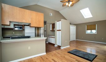 236 Mountain Rd, Cheshire, CT 06410