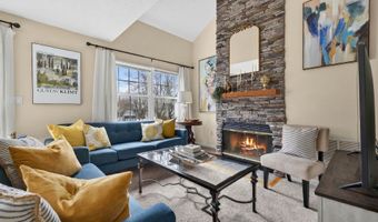 906 Canterbury Ln 906, Colchester, CT 06415
