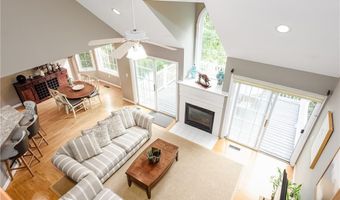 83 Fox Holw 83, Avon, CT 06001