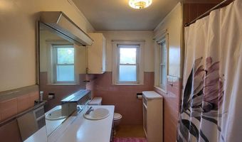 402 MORGANTOWN Rd, Reading, PA 19611