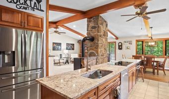 515 Williams Crossing Rd, Coventry, RI 02816