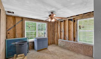 9002 Alabama St, Bay St. Louis, MS 39520