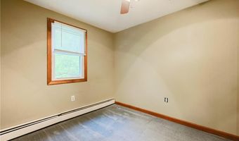 274 Courthouse Ln, Burrillville, RI 02859