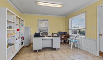 319 Old Causeway Rd, Atlantic Beach, NC 28512