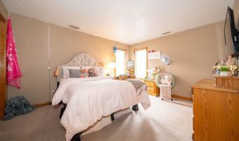 1145 Forest Commons Dr, Avon, IN 46123
