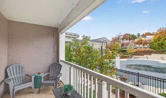 4163 S FOUR MILE RUN Dr 301, Arlington, VA 22204