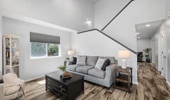 5816 PARKSIDE Dr, Cheyenne, WY 82009