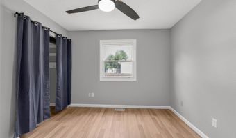 215 25th Ave SW, Altoona, IA 50009