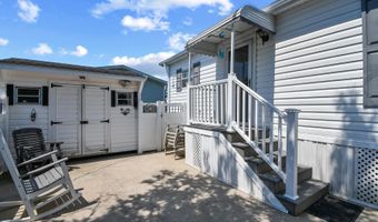 8522 N LONGBOAT Way, Berlin, MD 21811