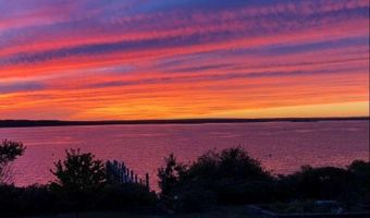 213 Seaside Dr, Jamestown, RI 02835