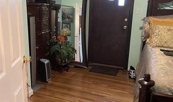 18 KELLY Pkwy, Bayonne, NJ 07002