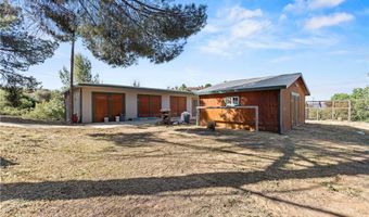 32651 Teller Ave, Agua Dulce, CA 91390