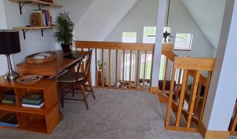 308 E Flint Hills Dr, Alma, KS 66401