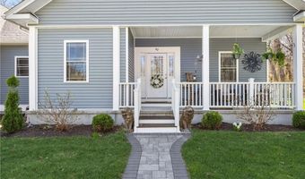 40 Lloyd Bowen Ct, Glocester, RI 02814