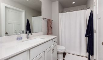 4018 NE 5th St, Ankeny, IA 50021