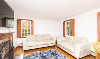 584 Division Rd, East Greenwich, RI 02818