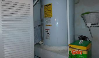 345 LAKEPOINTE Dr 204, Altamonte Springs, FL 32701