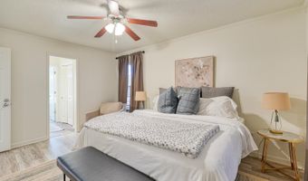 921 Hollyhock Ct, Boiling Springs, SC 29316