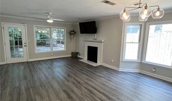 1102 Defoors Lndg NW, Atlanta, GA 30318