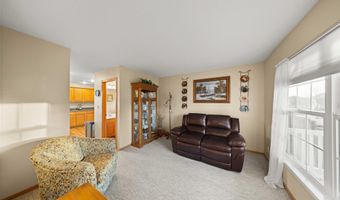 824 Tennyson Ave, Ames, IA 50014