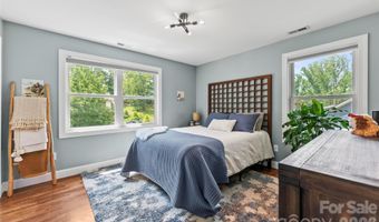 118 Houston St, Asheville, NC 28801