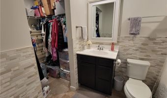 409 Lock Dr, Allen, PA 18067