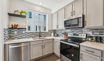 2870 Derbyline Ln, Alameda, CA 94501